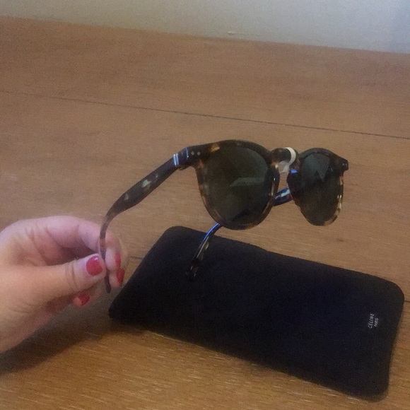 Celine Tortoise Thin Charline sunglasses 🕶 - Picture 8 of 8